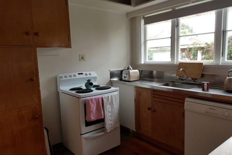 Photo of property in 120 Jickell Street, Hokowhitu, Palmerston North, 4410