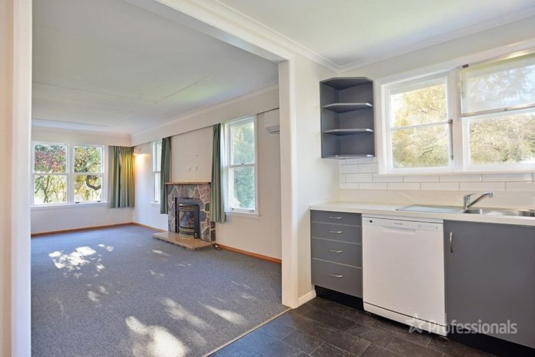 Photo of property in 12 Dixon Street, Carterton, 5713