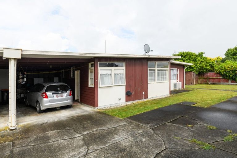 Photo of property in 6a Westhaven Grove, Takaro, Palmerston North, 4412