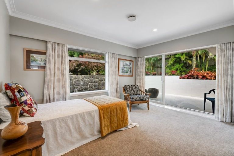 Photo of property in 11 Elgin Place, Red Beach, 0932