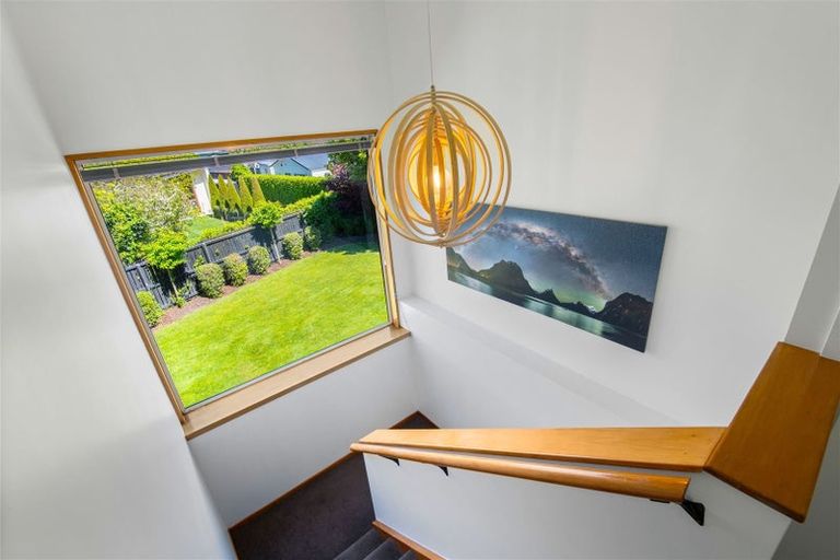 Photo of property in 3 Bushby Place, Bryndwr, Christchurch, 8053