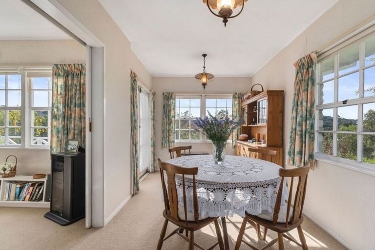 Photo of property in 71 Glencoe Road, Browns Bay, Auckland, 0630