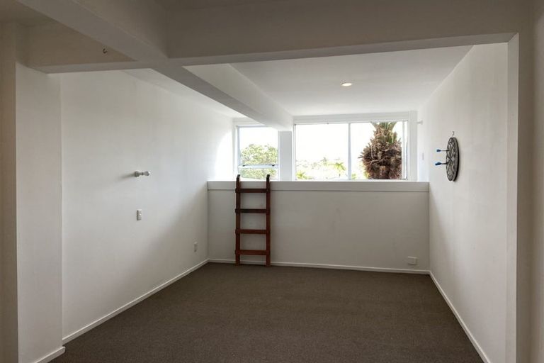 Photo of property in 40 Essex Street, Vogeltown, New Plymouth, 4310