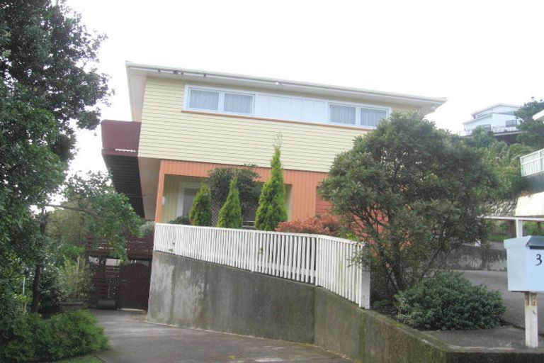 Photo of property in 3 Mana View Road, Paremata, Porirua, 5026