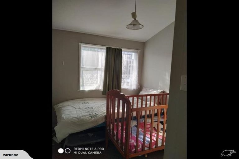 Photo of property in 2/462 Hillsborough Road, Mount Roskill, Auckland, 1041