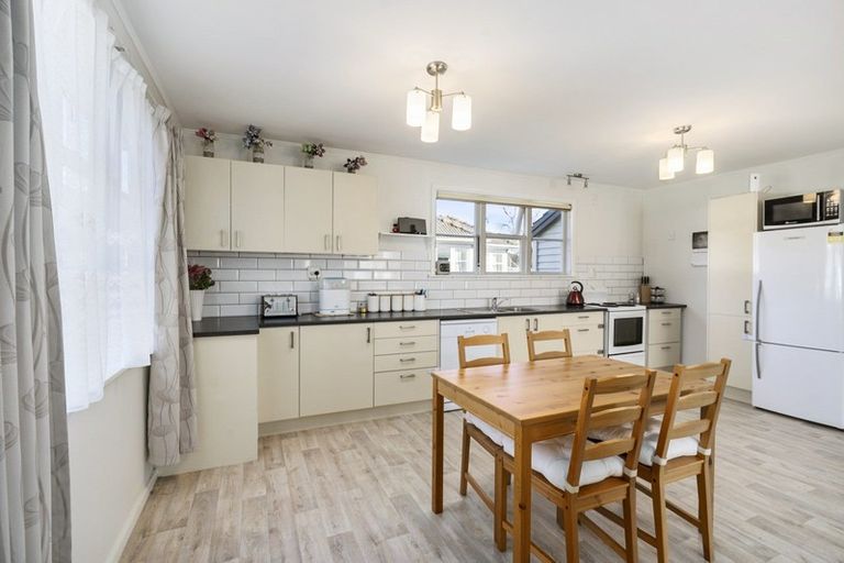 Photo of property in 14 Strand Crescent, Naenae, Lower Hutt, 5011