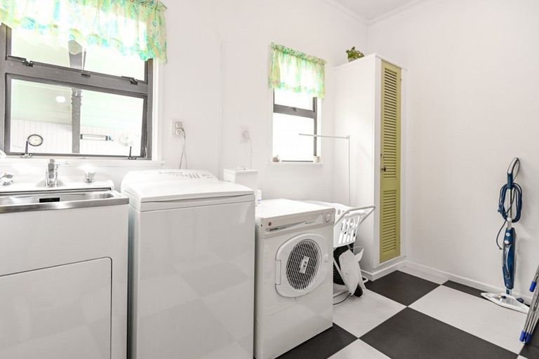 Photo of property in 1221 Ada Street, Parkvale, Hastings, 4122