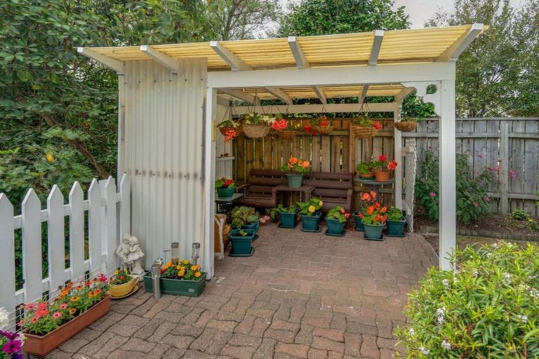 Photo of property in 2/4 Byron Place, Stoke, Nelson, 7011