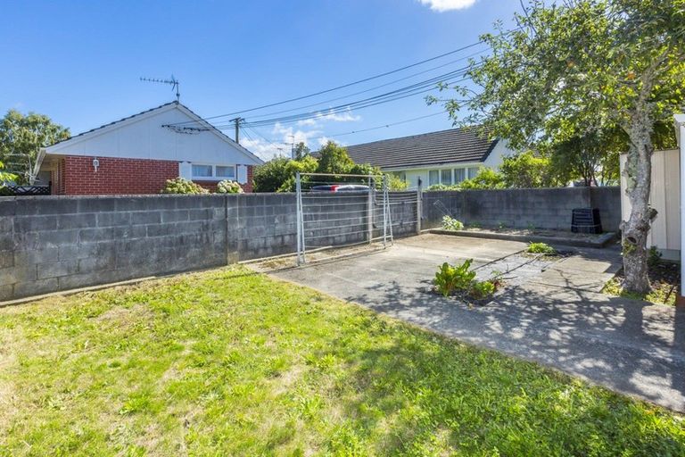 Photo of property in 2/39 Palmer Court, Silverstream, Upper Hutt, 5019