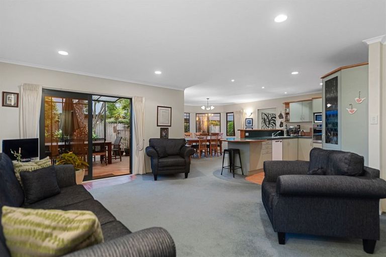 Photo of property in 11 Grosvenor Place, Rototuna, Hamilton, 3210