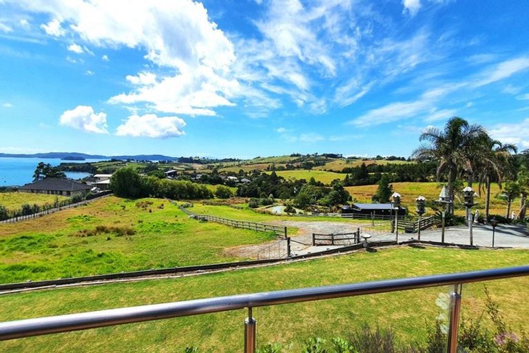 Photo of property in 635 Mahurangi East Road, Algies Bay, Warkworth, 0920
