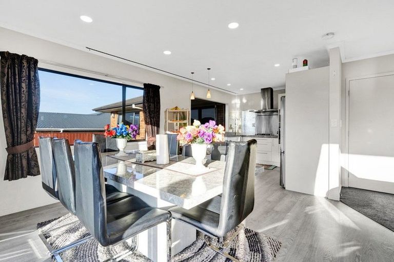 Photo of property in 5d James Drive, Bell Block, New Plymouth, 4312