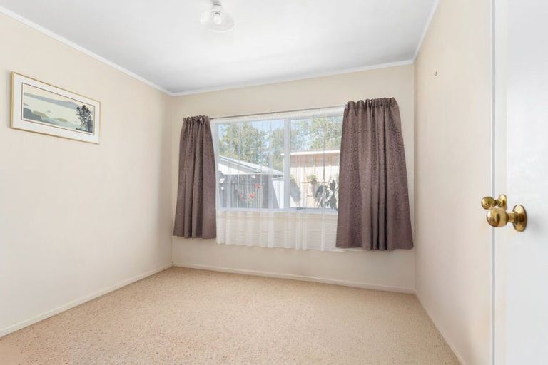 Photo of property in 4 Seddon Street, Carterton, 5713