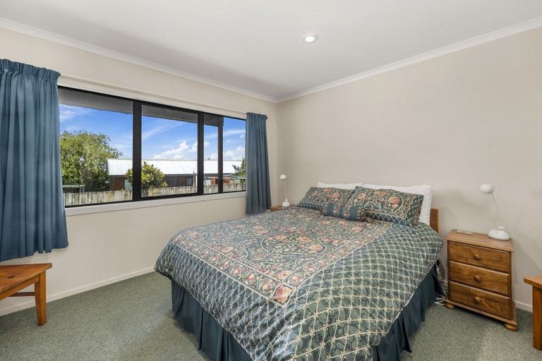 Photo of property in 27 Vaucluse Drive, Nukuhau, Taupo, 3330