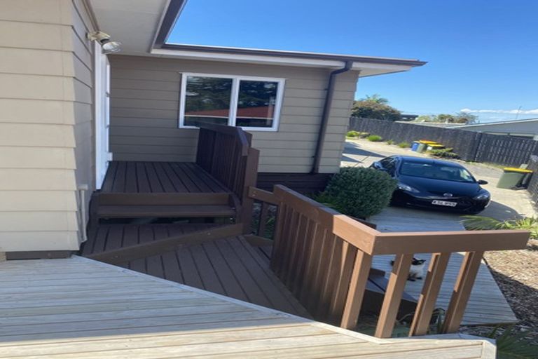 Photo of property in 77a Lynden Avenue, Hillcrest, Auckland, 0627