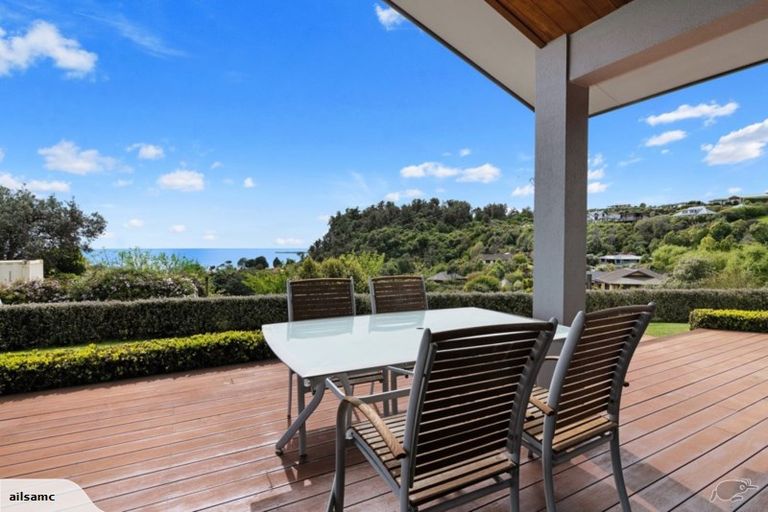 Photo of property in 2 Sandridge Terrace, Pohara, Takaka, 7183