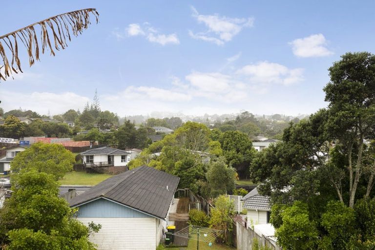 Photo of property in 39 Cockayne Crescent, Sunnynook, Auckland, 0620