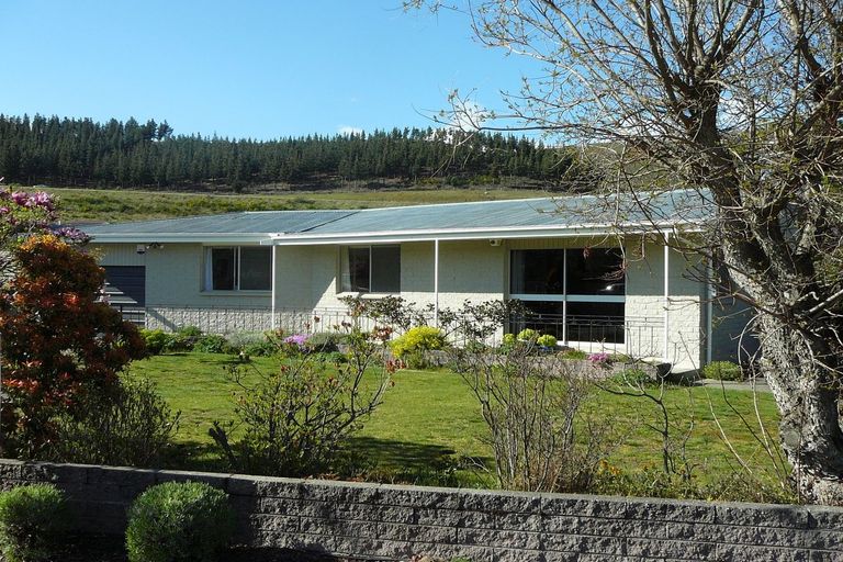 Photo of property in 102 Hazlett Street, Clyde, 9330