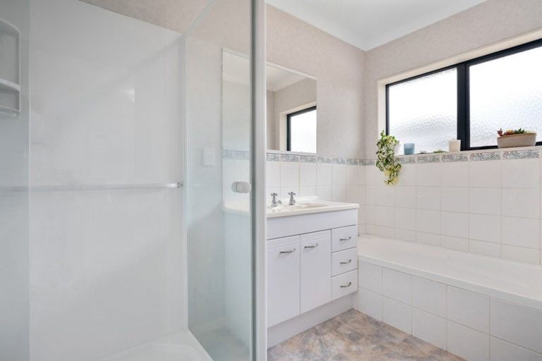 Photo of property in 34 Pooles Road, Greerton, Tauranga, 3112