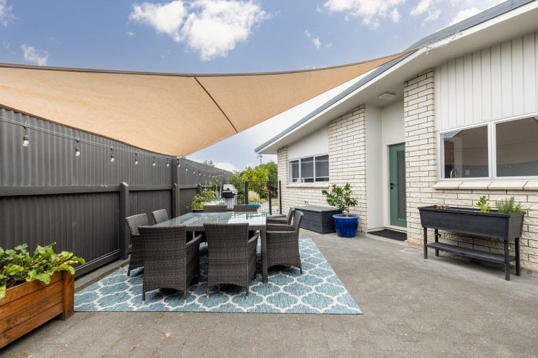 Photo of property in 19 Atherfold Crescent, Greenmeadows, Napier, 4112