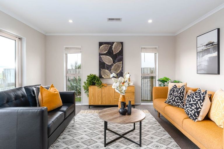 Photo of property in 30b Havana Rise, Grenada Village, Wellington, 6037