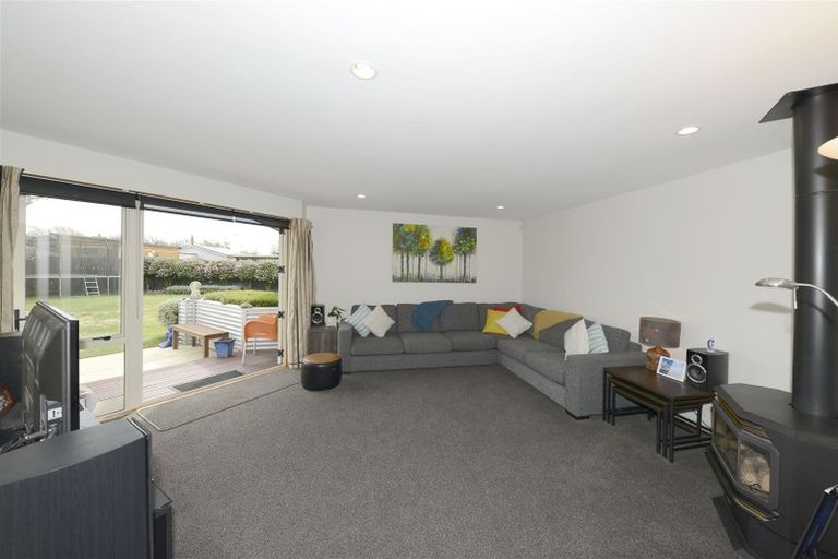 Photo of property in 19 Blue Gum Place, New Brighton, Christchurch, 8083