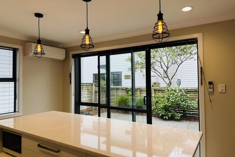 Photo of property in 35 Nairn Street, Mount Cook, Wellington, 6011