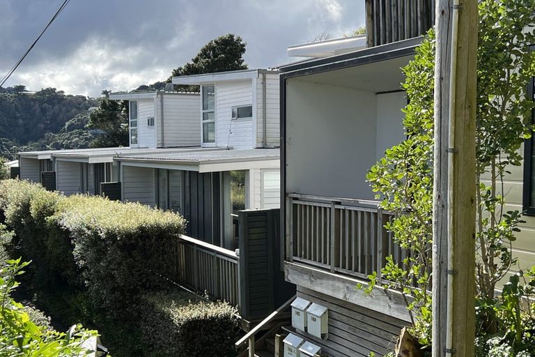 Photo of property in 98 Wadestown Road, Wadestown, Wellington, 6012