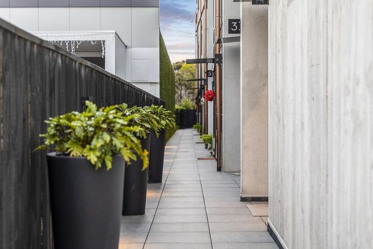 Photo of property in Sugar Lane Apartments, 3/31 Rawene Road, Birkenhead, Auckland, 0626