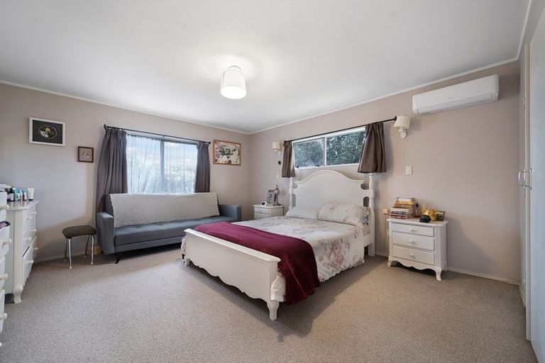 Photo of property in 2/37 Seabrook Avenue, New Lynn, Auckland, 0600