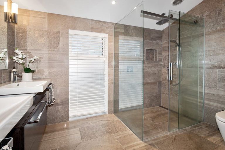 Photo of property in 5a Grace Avenue, Mount Maunganui, 3116