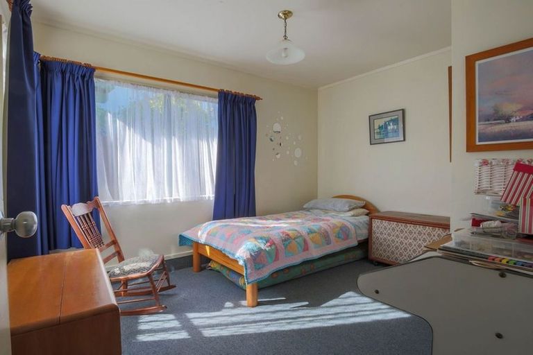 Photo of property in 11 Coleridge Place, Stoke, Nelson, 7011