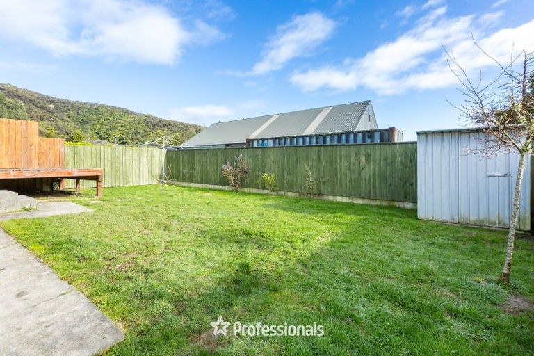 Photo of property in 53b Tawhai Street, Stokes Valley, Lower Hutt, 5019