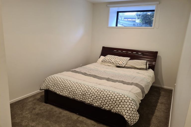 Photo of property in 43 Pleasant Road, Glen Eden, Auckland, 0602