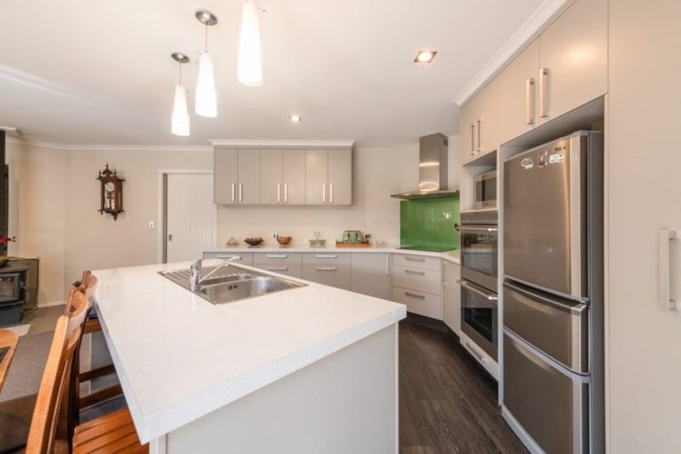 Photo of property in 27 Kitakita Grove, Motueka, 7120