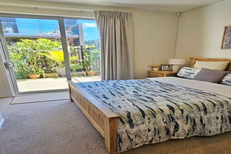 Photo of property in 4 Ceramic Lane, New Lynn, Auckland, 0600