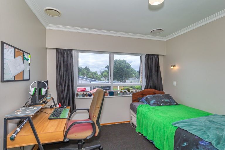 Photo of property in 185 Bartholomew Road, Levin, 5510