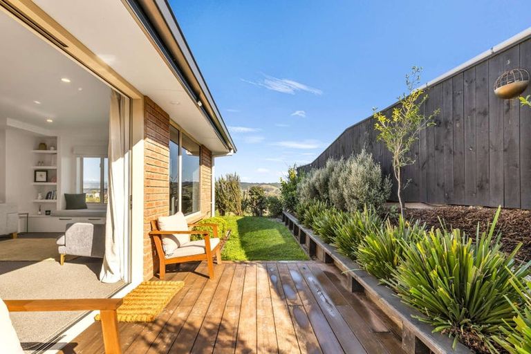 Photo of property in 32 Katania Heights, Brightwater, 7022