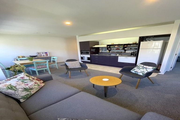 Photo of property in St Peters Apartments, 7d/192 Willis Street, Te Aro, Wellington, 6011