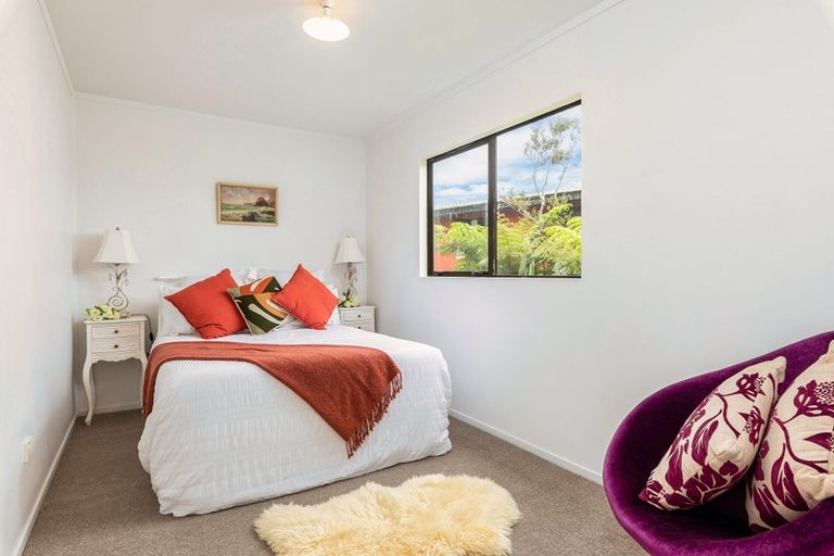 Photo of property in 145 Piha Road, Piha, New Lynn, 0772