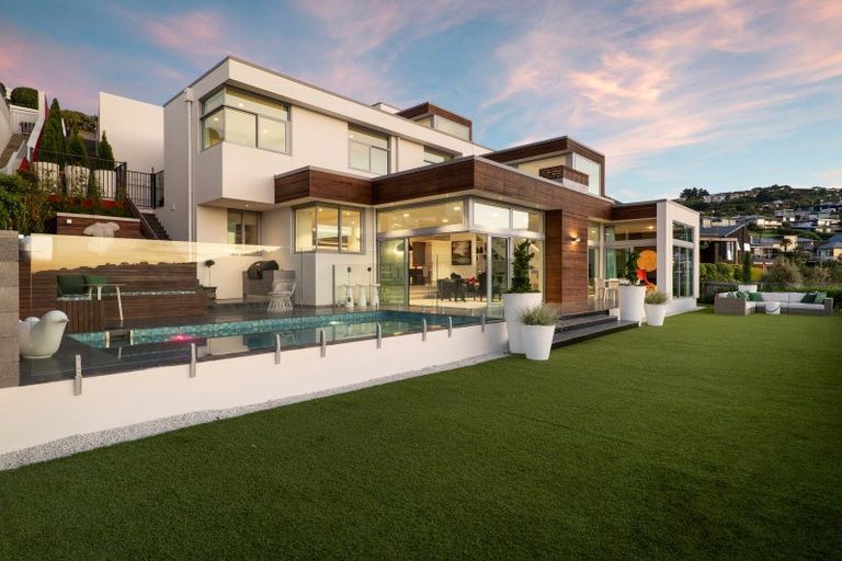 Photo of property in 6 Gazelle Lane, Redcliffs, Christchurch, 8081