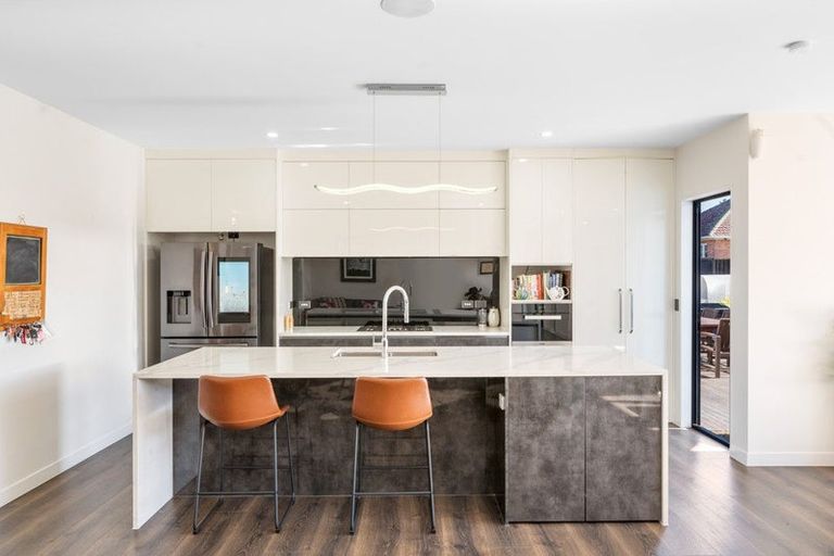 Photo of property in 14 Leebank Crescent, Riverhead, 0820