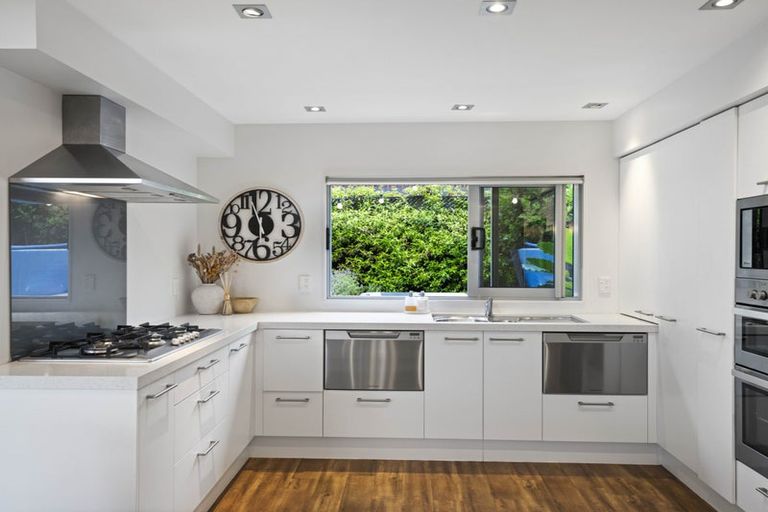 Photo of property in 9 Saint Maroun Rise, The Gardens, Auckland, 2105