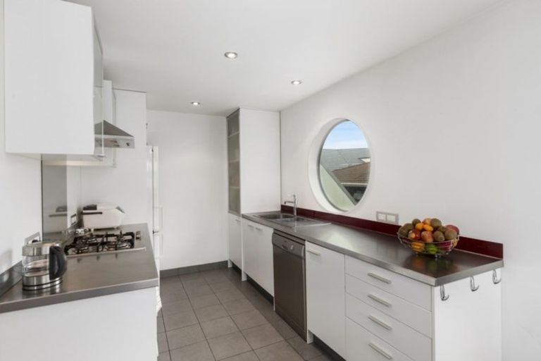 Photo of property in 4a/10 Park Avenue, Epuni, Lower Hutt, 5011