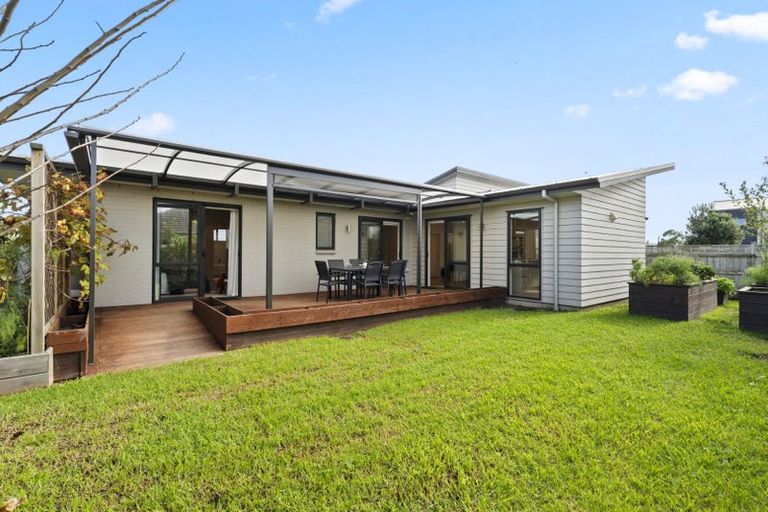 Photo of property in 36 Te Napi Drive, Takanini, 2112