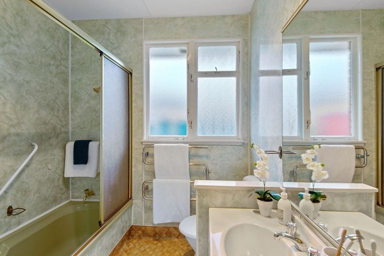 Photo of property in 55 Wakefield Avenue, Sumner, Christchurch, 8081