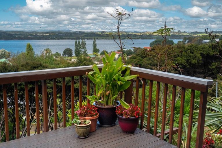 Photo of property in 70 Cheviot Street, Mangawhai Heads, Mangawhai, 0505