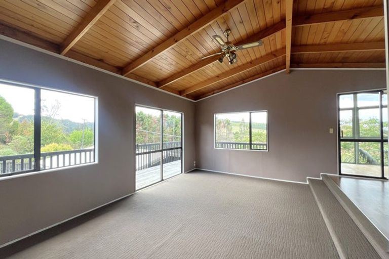 Photo of property in 112 Alcoba Street, Te Kamo, Whangarei, 0112