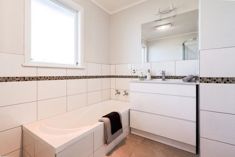 Photo of property in 7 Karamea Grove, Wainuiomata, Lower Hutt, 5014