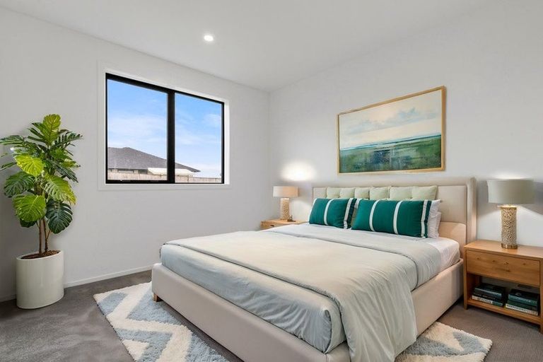 Photo of property in 8 Booker Drive, Tuakau, 2121